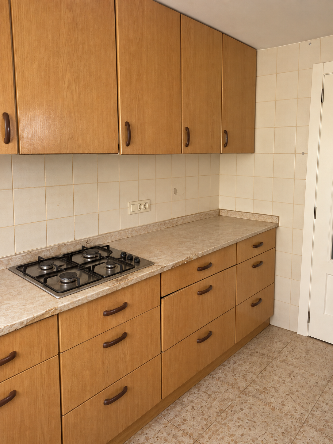 Cocina de Amparo antes de la reforma